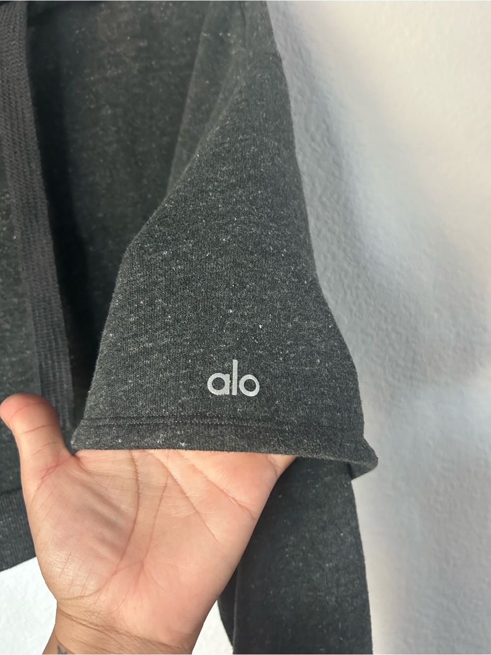 Alo sweater - Picture 2 of 8